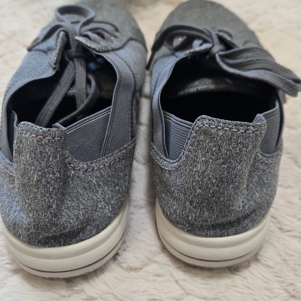 Cloudsteppers by Clarks Gray Casual Lace-up Sneakers, Size 9.5 - Picture 6 of 8